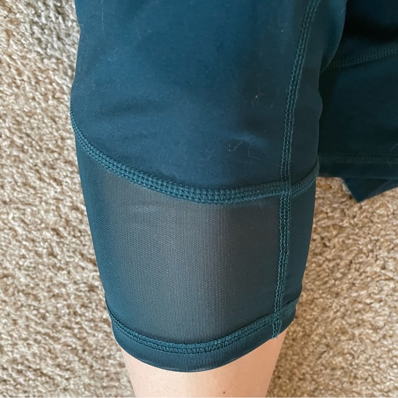 *DONATED* All In Motion | Target | Workout Capris | Pockets | XXL - Picture 4 of 7